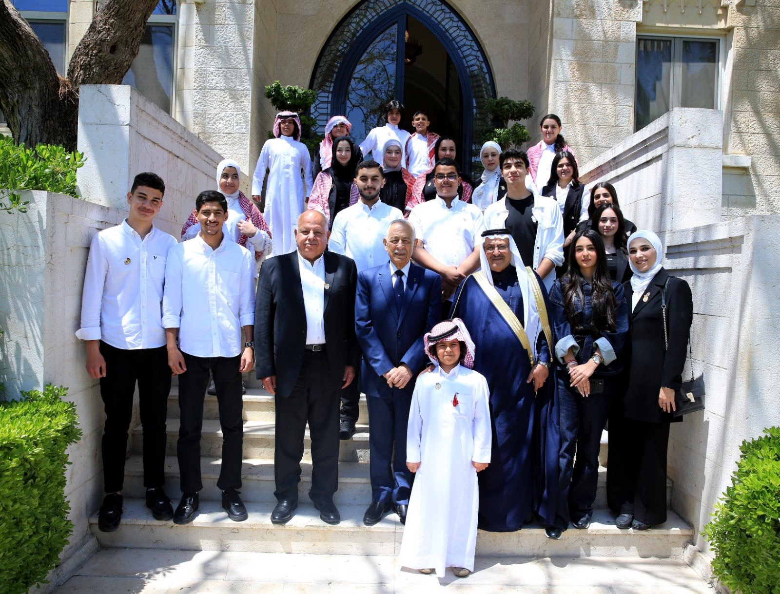 493260788 998124125792155 1438960273787884448 n